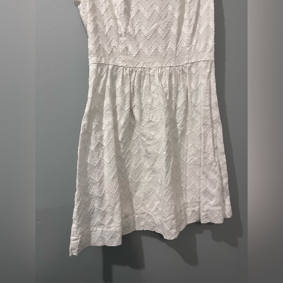 Vineyard Vines 🌸 White Chevron Jacquard Dress • size 4 - Picture 8 of 13